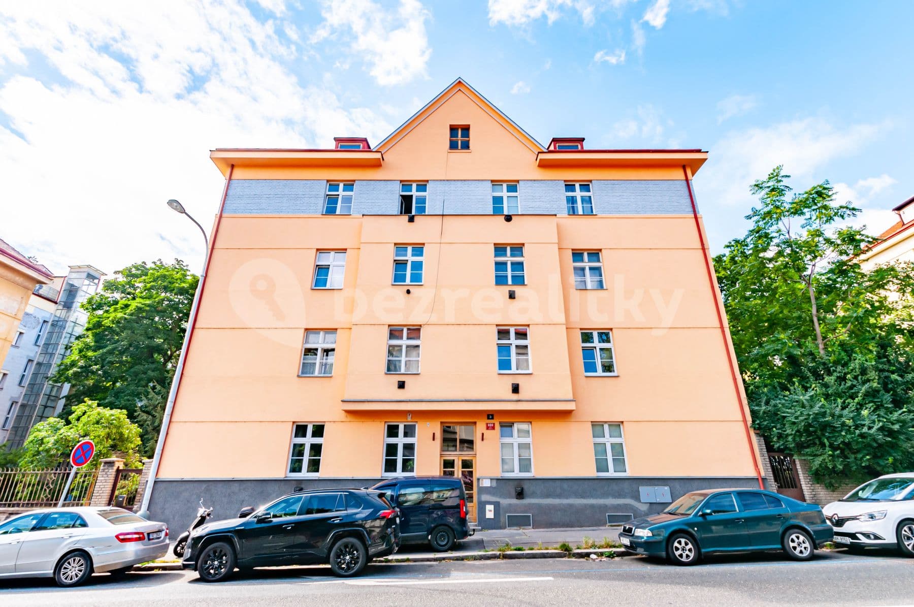 Prenájom bytu Garsoniéra 33 m², Lounských, Praha, Praha Prenájom bytu Garsoniéra 33 m², Lounských, Praha, Praha