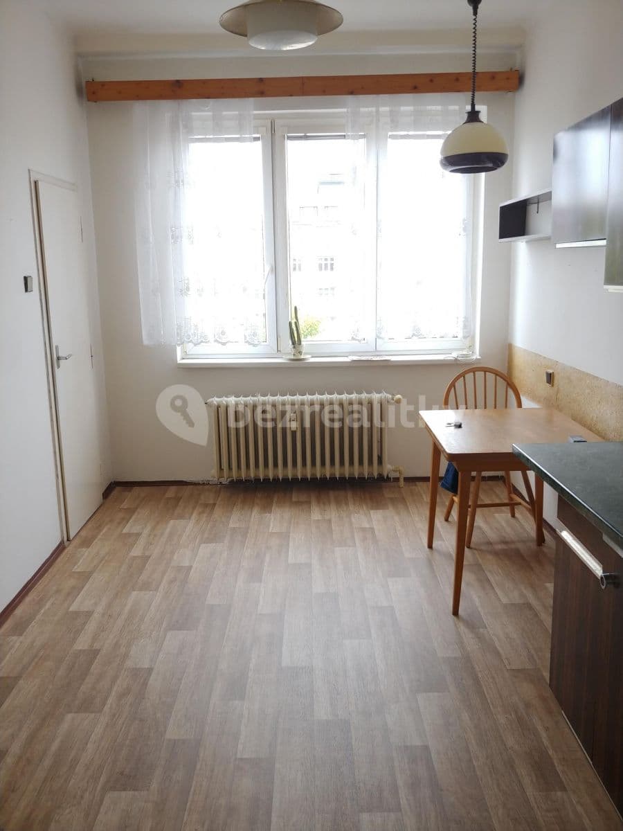 Prenájom bytu 2-izbový 47 m², Dělnická, Praha, Praha Prenájom bytu 2-izbový 47 m², Dělnická, Praha, Praha