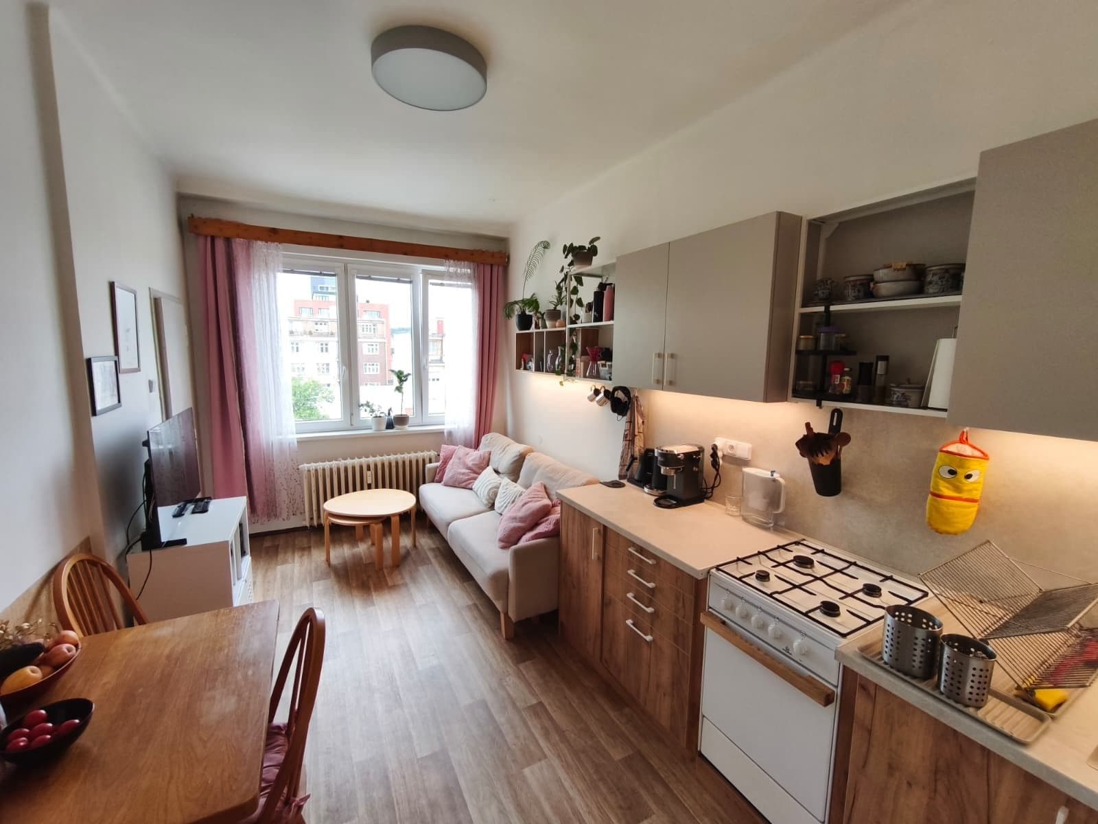 Prenájom bytu 2-izbový 47 m², Dělnická, Praha, Praha Prenájom bytu 2-izbový 47 m², Dělnická, Praha, Praha