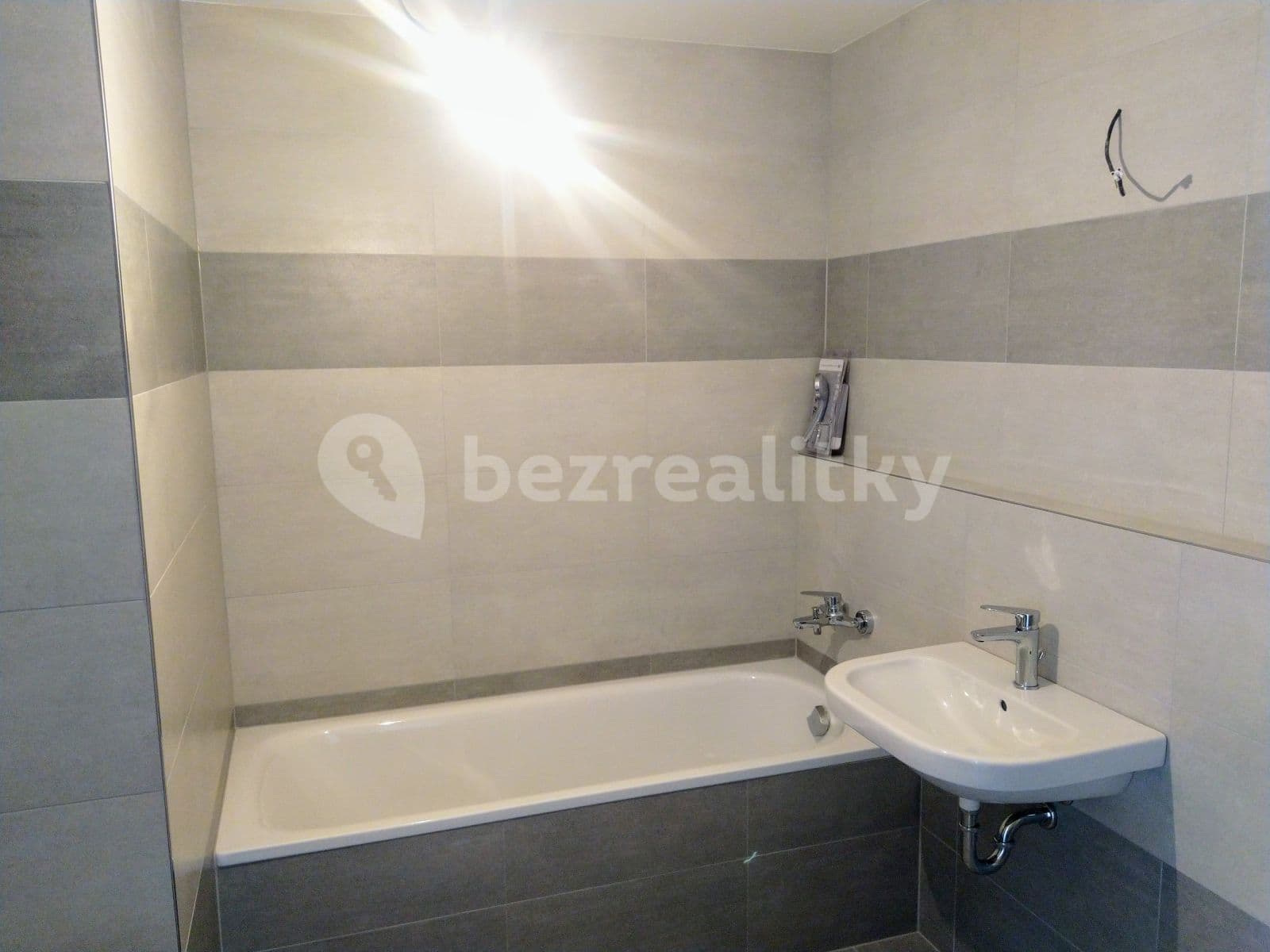 Prenájom bytu 1-izbový 38 m², Olgy Havlové, Praha, Praha Prenájom bytu 1-izbový 38 m², Olgy Havlové, Praha, Praha