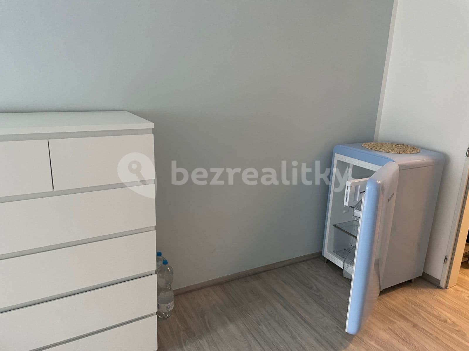 Prenájom bytu 1-izbový 32 m², Herlíkovická, Praha, Praha Prenájom bytu 1-izbový 32 m², Herlíkovická, Praha, Praha