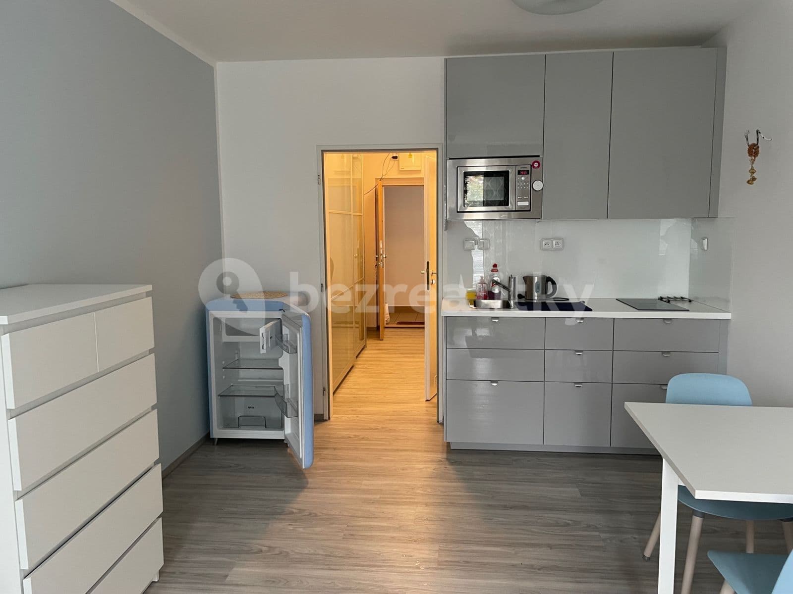 Prenájom bytu 1-izbový 32 m², Herlíkovická, Praha, Praha Prenájom bytu 1-izbový 32 m², Herlíkovická, Praha, Praha