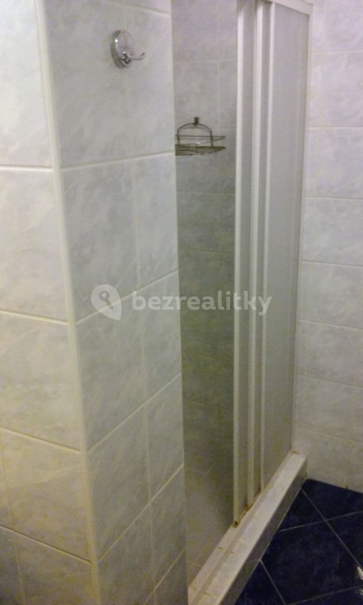 Prenájom bytu 4-izbový 228 m², 1. máje, Olomouc, Olomoucký kraj Prenájom bytu 4-izbový 228 m², 1. máje, Olomouc, Olomoucký kraj