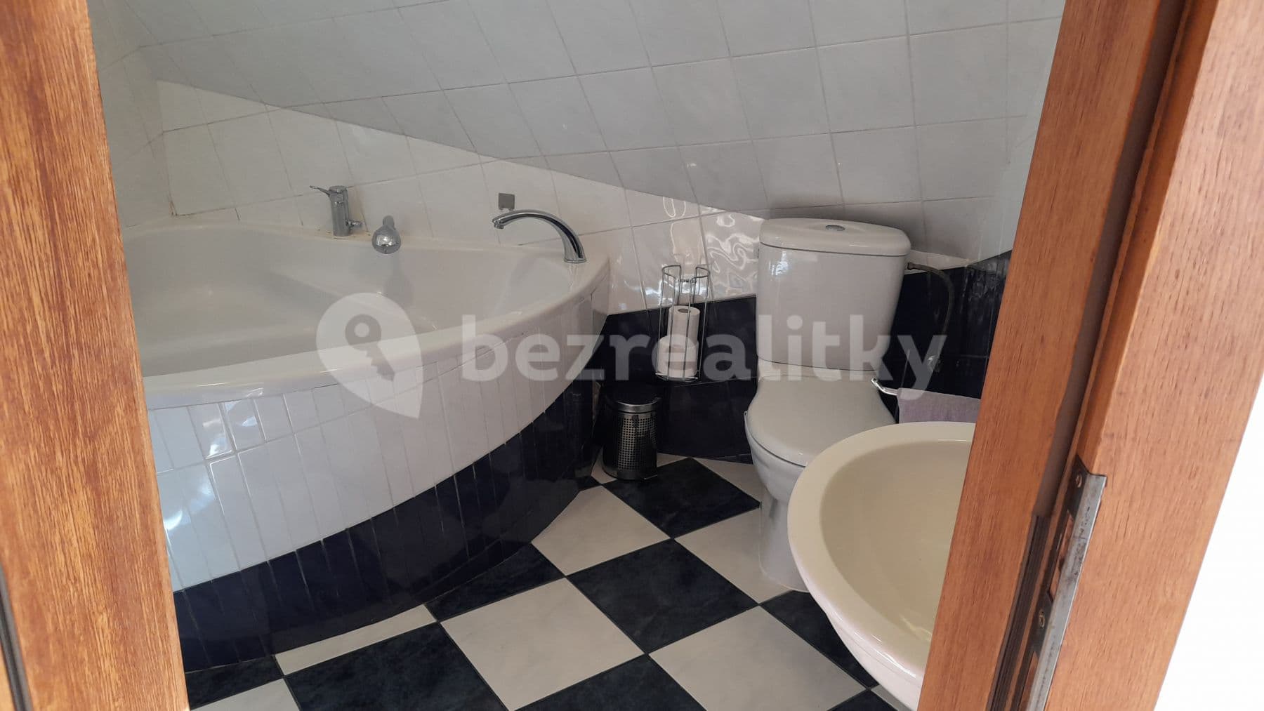 Prenájom bytu Garsoniéra 40 m², Šeříková, Brno, Jihomoravský kraj Prenájom bytu Garsoniéra 40 m², Šeříková, Brno, Jihomoravský kraj