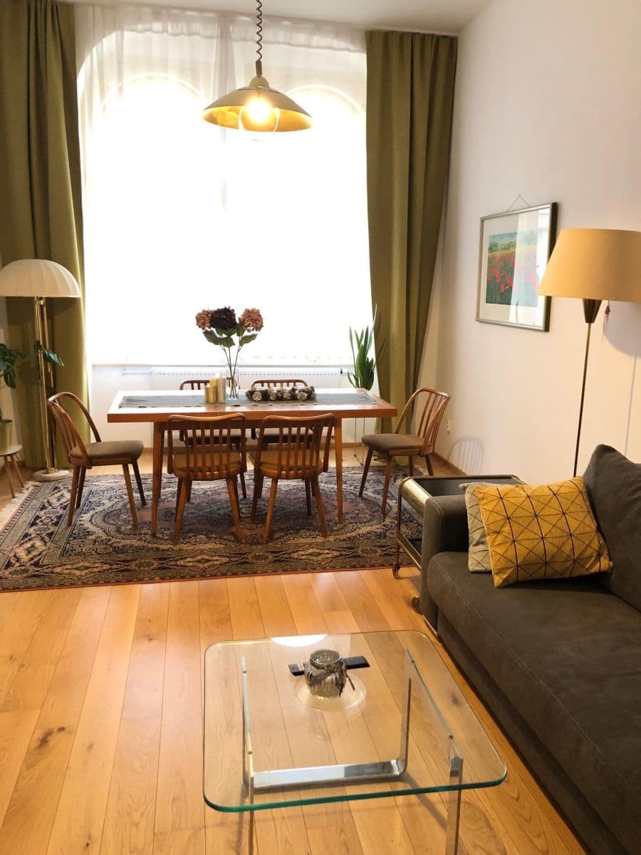 Prenájom bytu 2-izbový 57 m², Prvního pluku, Praha, Praha Prenájom bytu 2-izbový 57 m², Prvního pluku, Praha, Praha