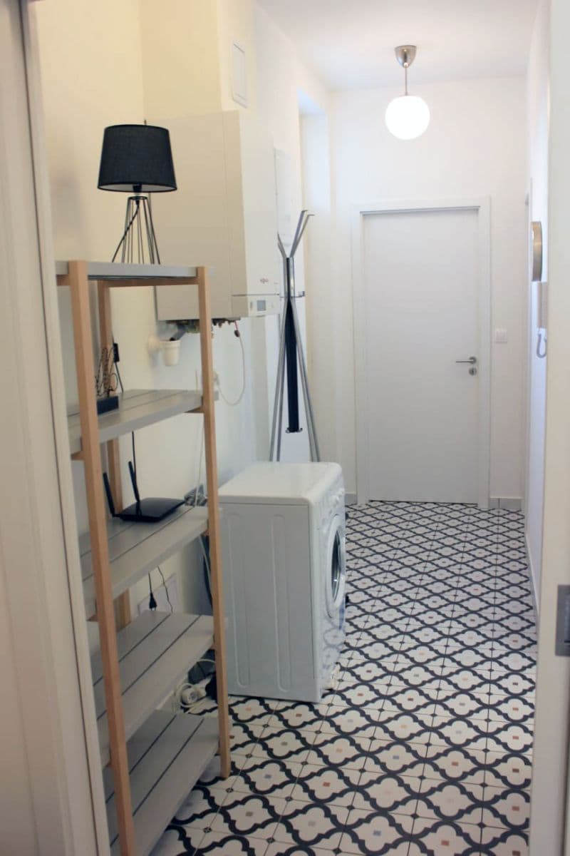 Prenájom bytu 2-izbový 57 m², Prvního pluku, Praha, Praha Prenájom bytu 2-izbový 57 m², Prvního pluku, Praha, Praha