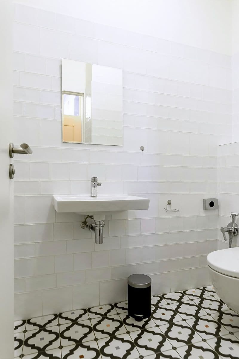 Prenájom bytu 2-izbový 57 m², Prvního pluku, Praha, Praha Prenájom bytu 2-izbový 57 m², Prvního pluku, Praha, Praha