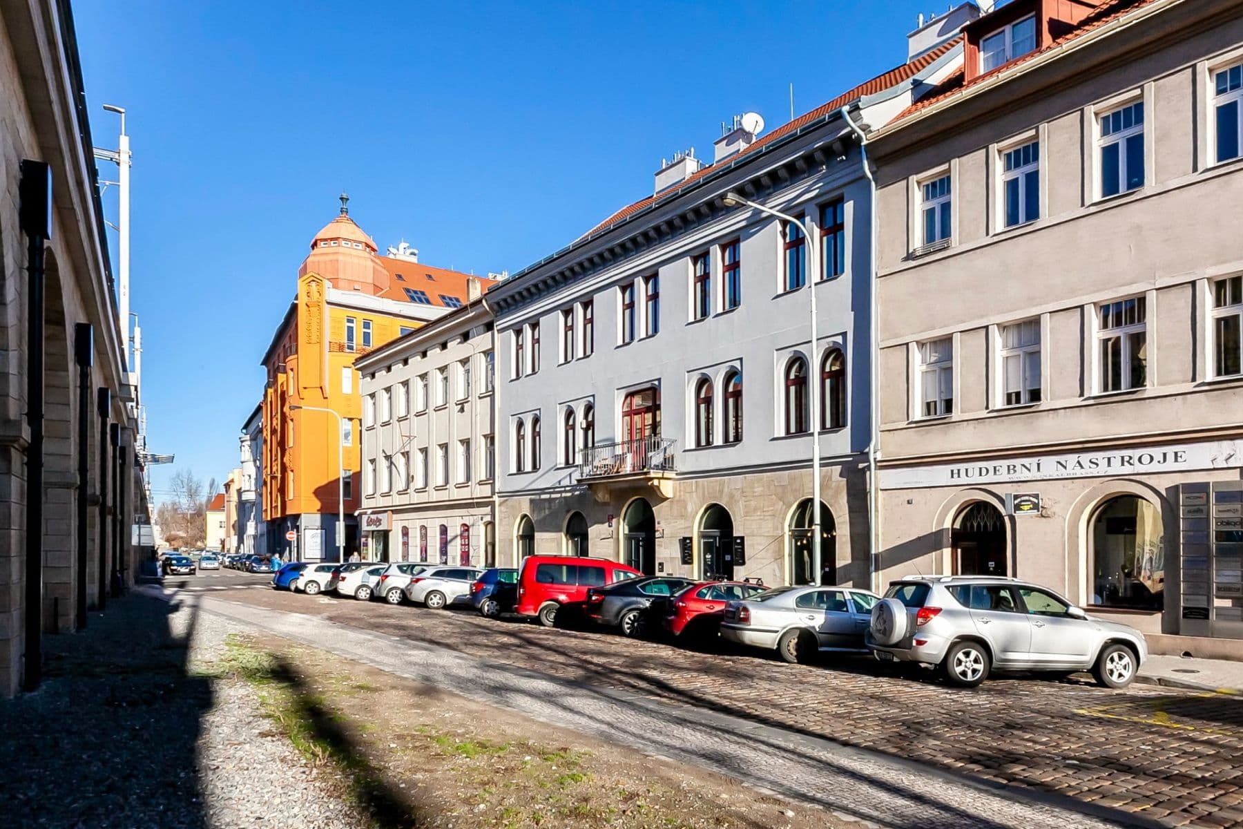 Prenájom bytu 2-izbový 57 m², Prvního pluku, Praha, Praha Prenájom bytu 2-izbový 57 m², Prvního pluku, Praha, Praha