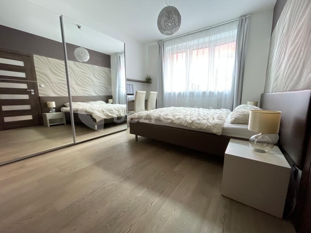 Prenájom bytu 2-izbový 66 m², Puškinova, Hradec Králové, Královéhradecký kraj Prenájom bytu 2-izbový 66 m², Puškinova, Hradec Králové, Královéhradecký kraj