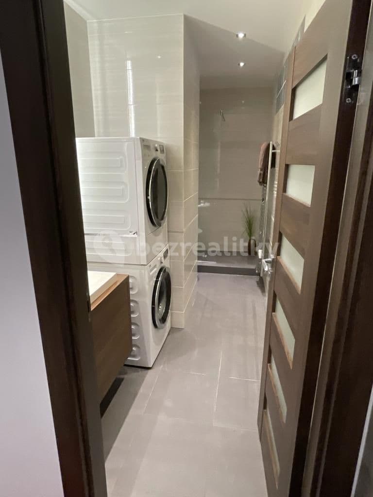 Prenájom bytu 2-izbový 66 m², Puškinova, Hradec Králové, Královéhradecký kraj Prenájom bytu 2-izbový 66 m², Puškinova, Hradec Králové, Královéhradecký kraj