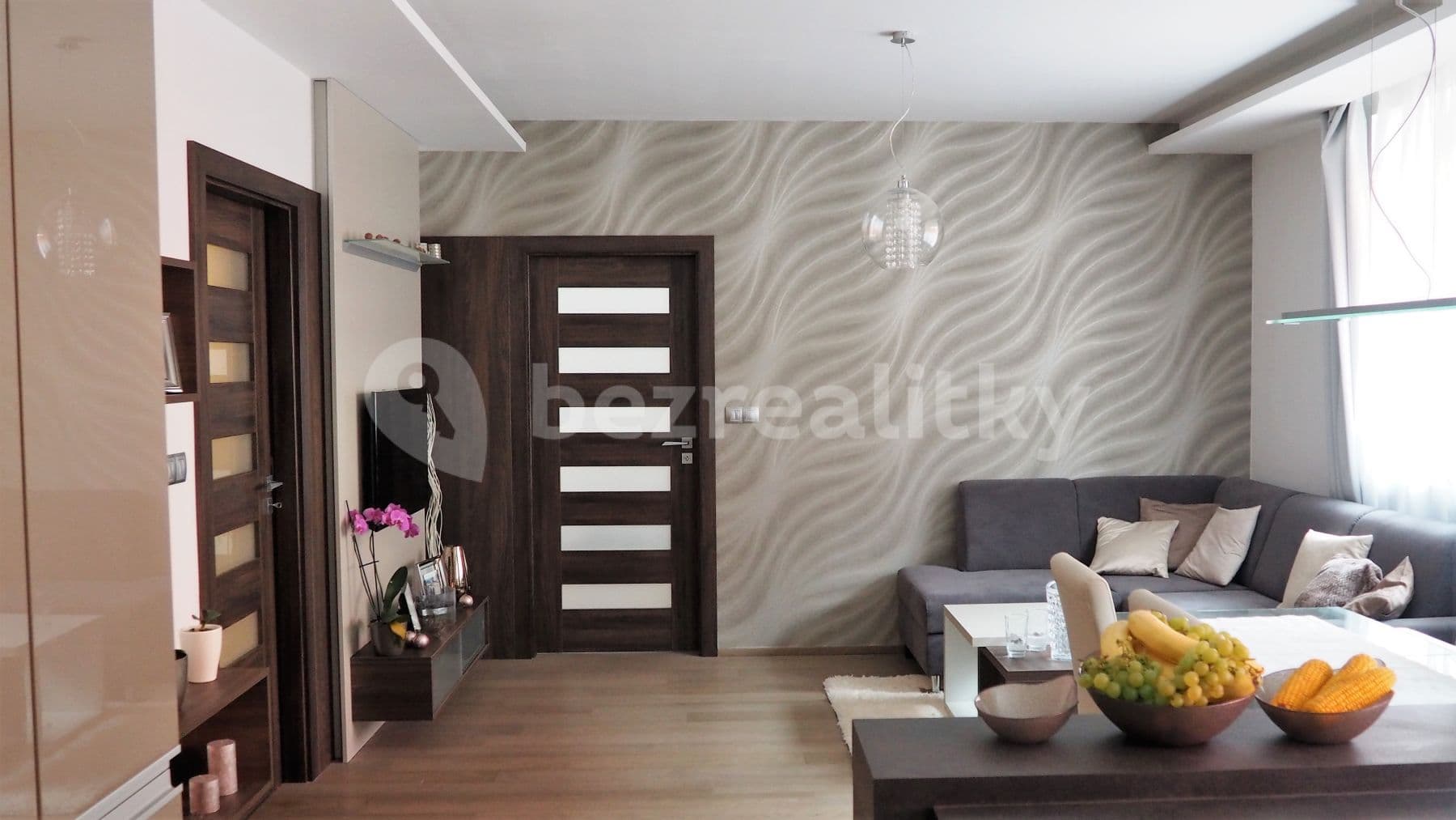 Prenájom bytu 2-izbový 66 m², Puškinova, Hradec Králové, Královéhradecký kraj Prenájom bytu 2-izbový 66 m², Puškinova, Hradec Králové, Královéhradecký kraj