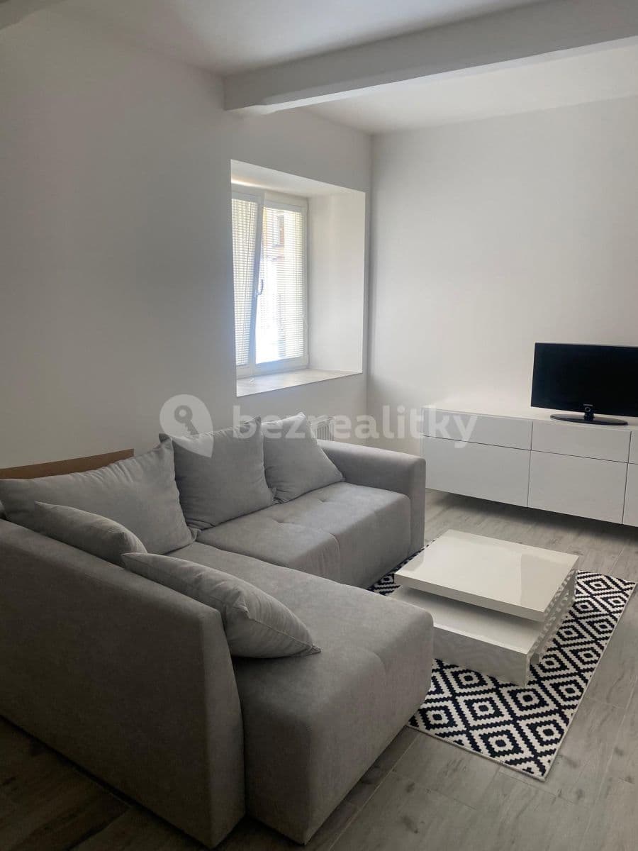 Prenájom bytu 1-izbový 50 m², Lermontovova, Bratislava - mestská časť Staré Mesto, Bratislavský kraj Prenájom bytu 1-izbový 50 m², Lermontovova, Bratislava - mestská časť Staré Mesto, Bratislavský kraj