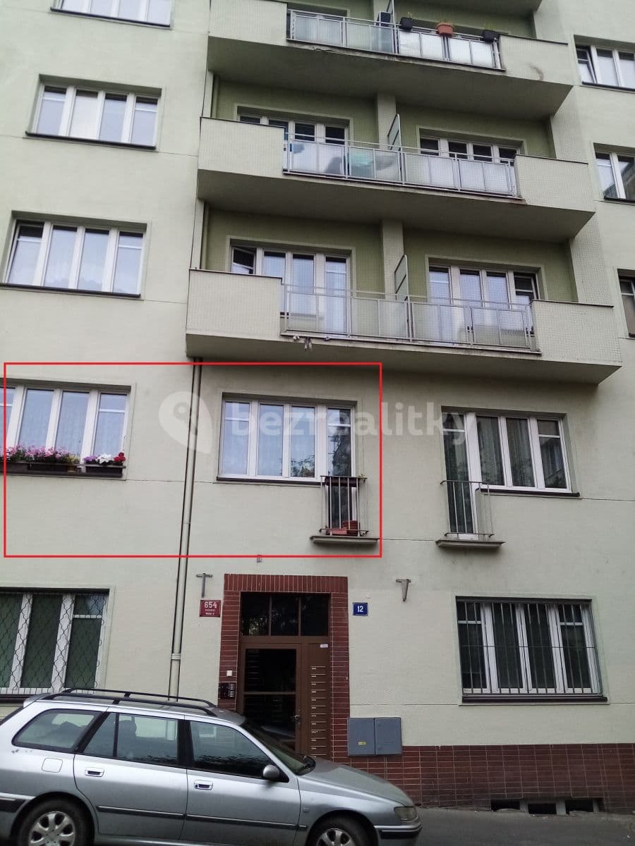 Prenájom bytu 3-izbový 66 m², Čeljabinská, Praha, Praha Prenájom bytu 3-izbový 66 m², Čeljabinská, Praha, Praha