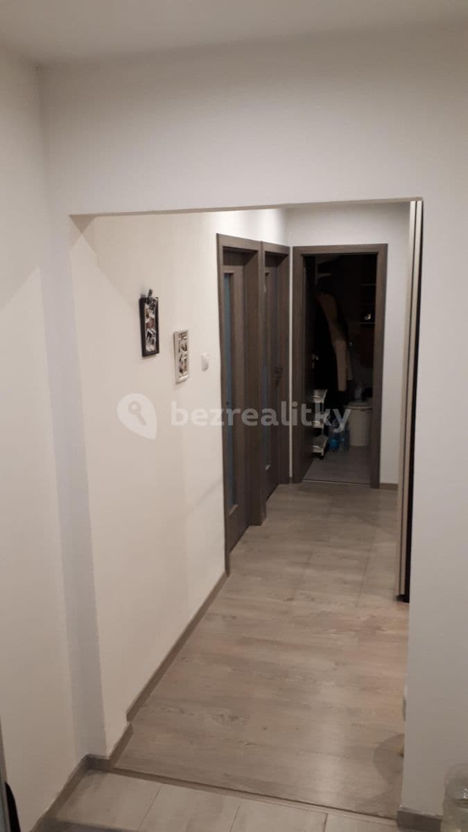 Prenájom bytu 3-izbový 72 m², Na Skalkách, Neratovice, Středočeský kraj Prenájom bytu 3-izbový 72 m², Na Skalkách, Neratovice, Středočeský kraj