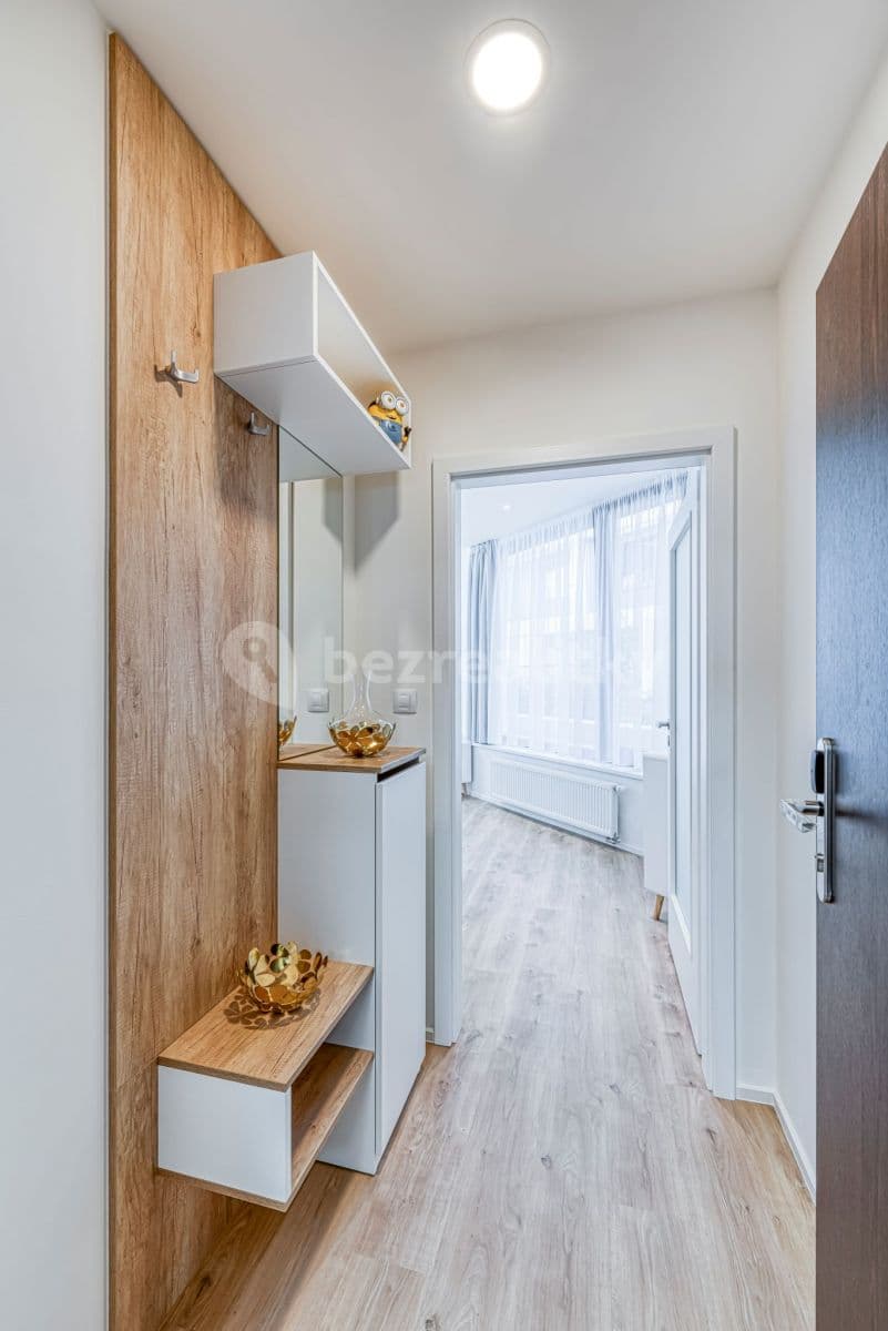 Prenájom bytu 1-izbový 31 m², Mukařovského, Praha, Praha Prenájom bytu 1-izbový 31 m², Mukařovského, Praha, Praha
