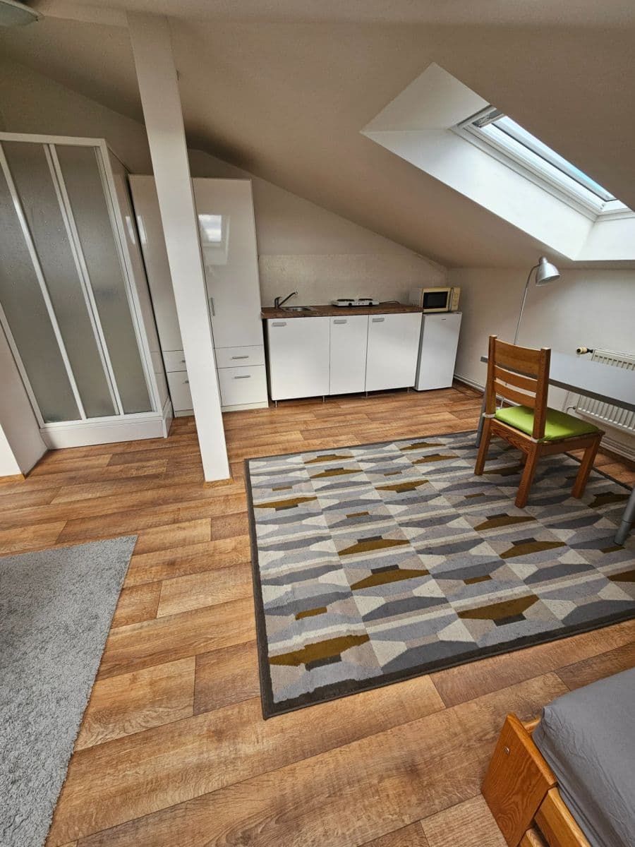 Prenájom bytu 1-izbový 28 m², Nad Šárkou, Praha, Praha Prenájom bytu 1-izbový 28 m², Nad Šárkou, Praha, Praha