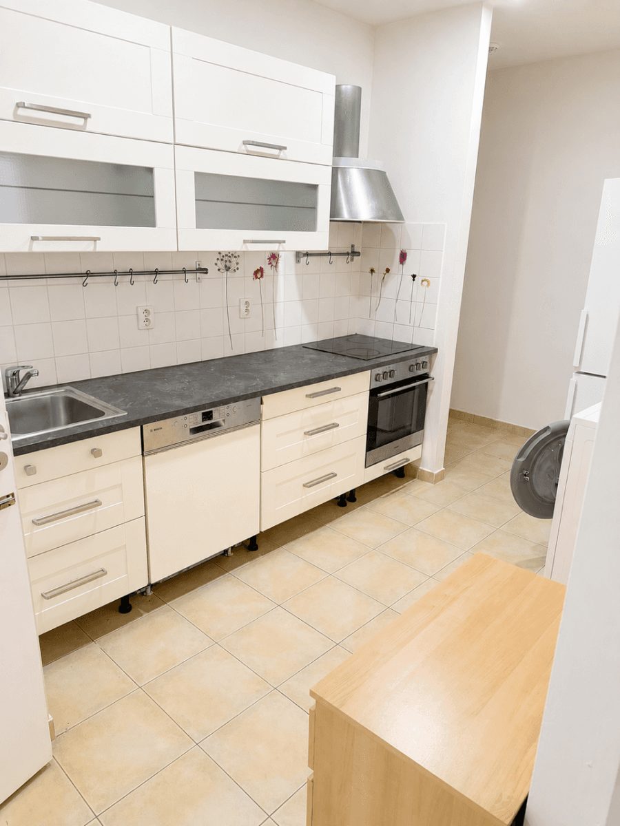 Prenájom bytu 2-izbový 50 m², Mládeže, Praha, Praha Prenájom bytu 2-izbový 50 m², Mládeže, Praha, Praha