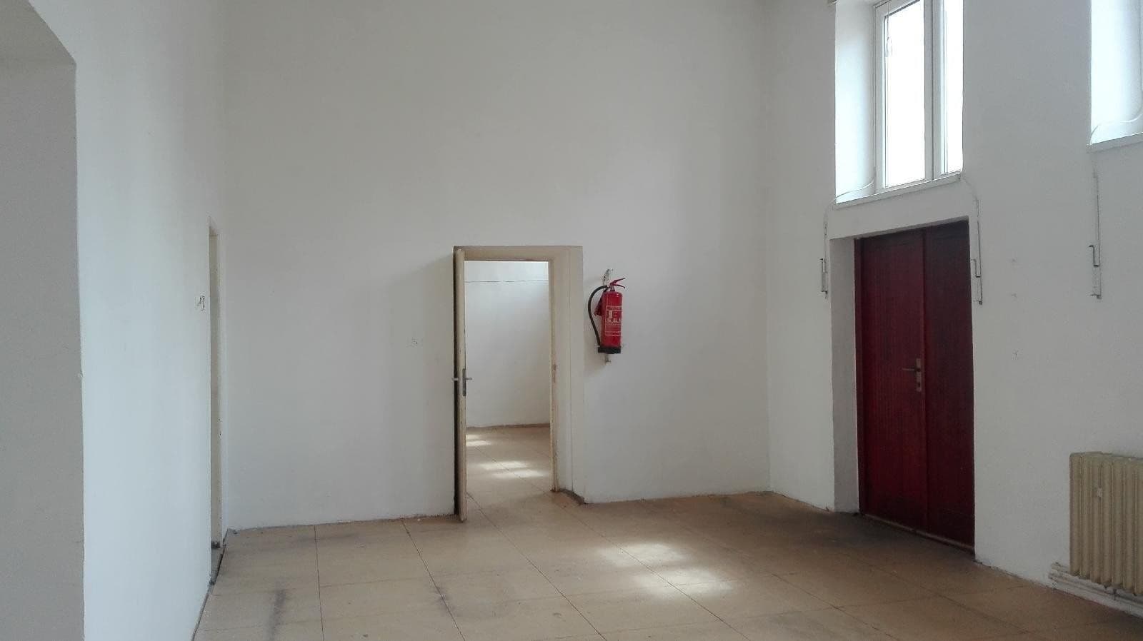 Prenájom kancelárie 126 m², nám. Budovatelů, Karviná, Moravskoslezský kraj Prenájom kancelárie 126 m², nám. Budovatelů, Karviná, Moravskoslezský kraj