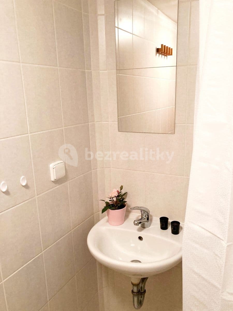 Prenájom bytu 1-izbový 23 m², Cimburkova, Praha, Praha Prenájom bytu 1-izbový 23 m², Cimburkova, Praha, Praha