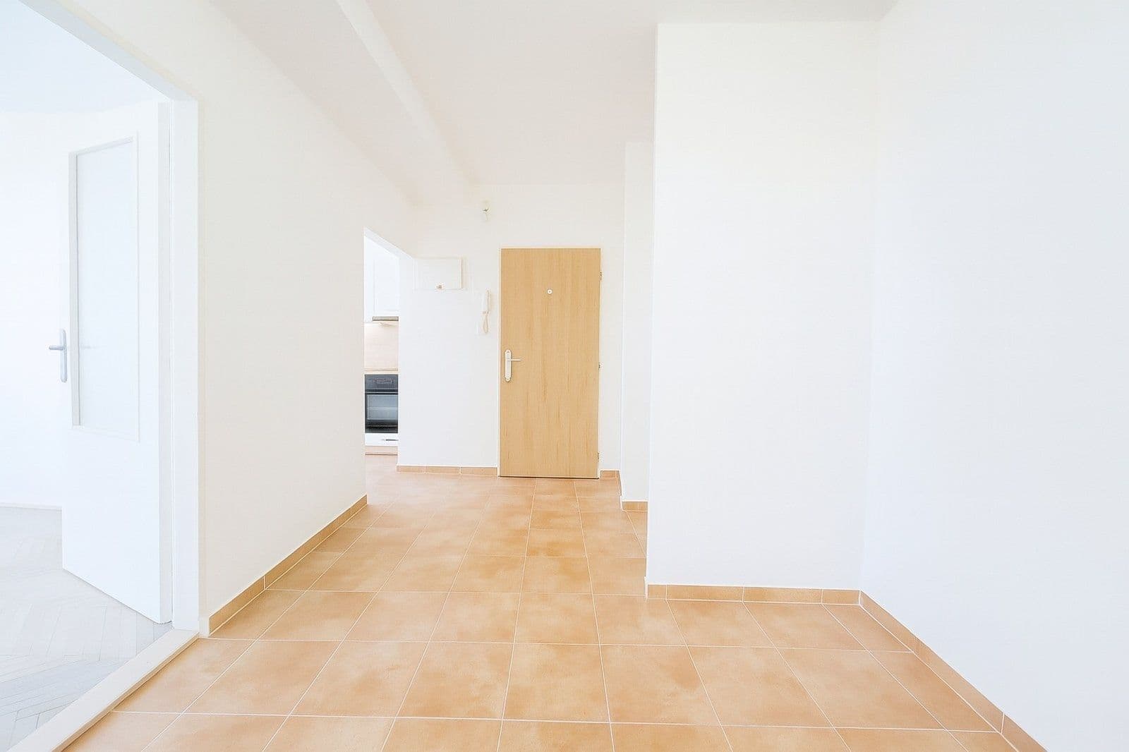 Prenájom bytu 2-izbový 52 m², nám. T. G. Masaryka, Havířov, Moravskoslezský kraj Prenájom bytu 2-izbový 52 m², nám. T. G. Masaryka, Havířov, Moravskoslezský kraj