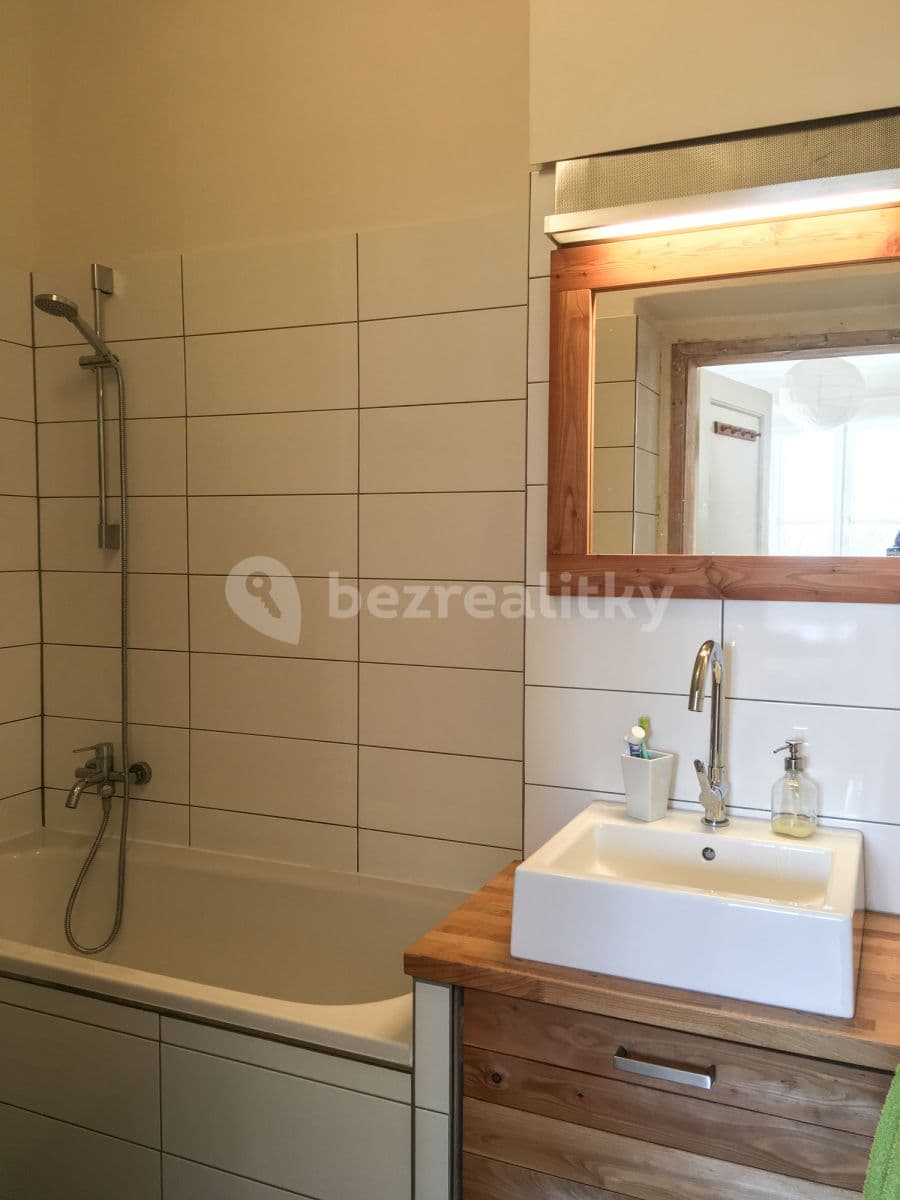 Prenájom bytu 2-izbový 42 m², Nad Popelkou, Praha, Praha Prenájom bytu 2-izbový 42 m², Nad Popelkou, Praha, Praha