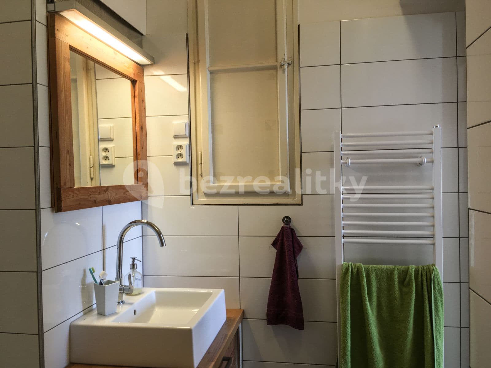 Prenájom bytu 2-izbový 42 m², Nad Popelkou, Praha, Praha Prenájom bytu 2-izbový 42 m², Nad Popelkou, Praha, Praha