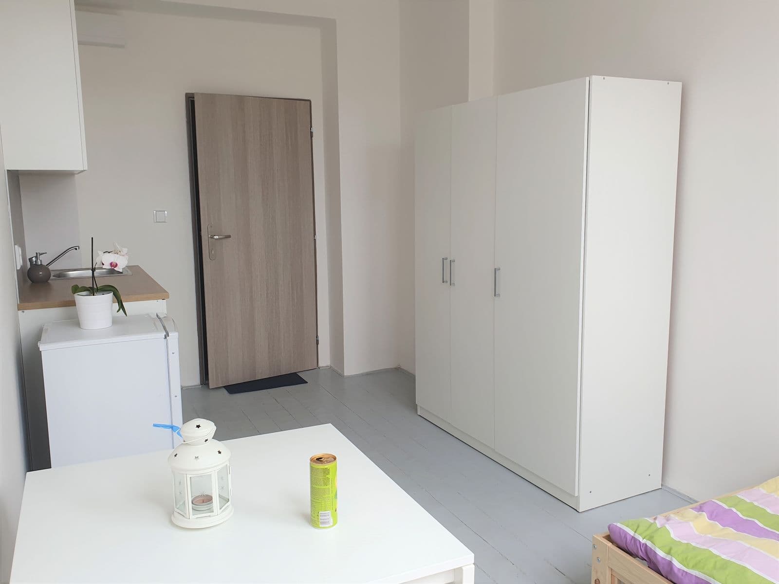 Prenájom bytu 1-izbový 22 m², Moskevská, Praha, Praha Prenájom bytu 1-izbový 22 m², Moskevská, Praha, Praha