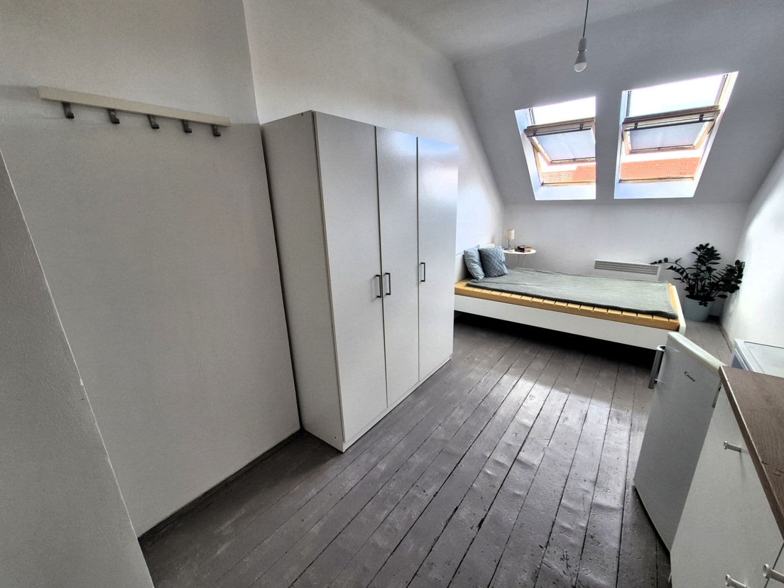 Prenájom bytu 1-izbový 22 m², Moskevská, Praha, Praha Prenájom bytu 1-izbový 22 m², Moskevská, Praha, Praha