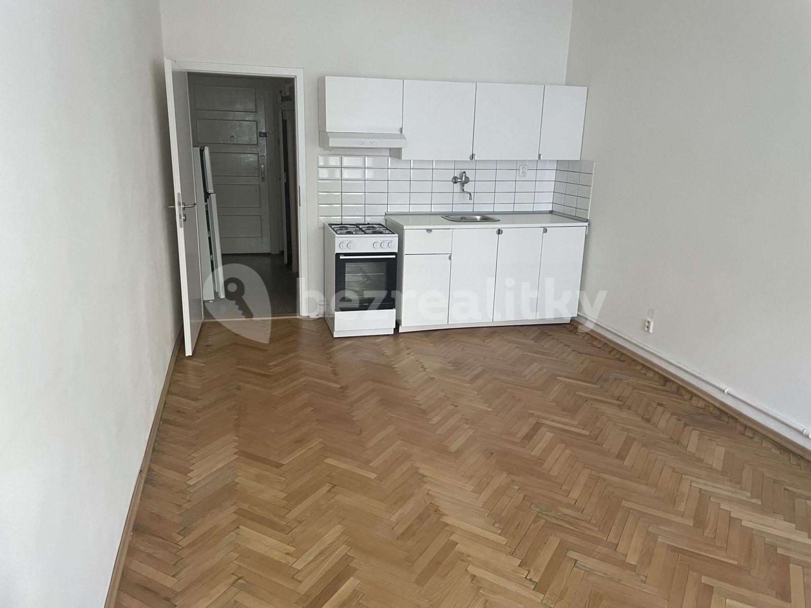 Prenájom bytu Garsoniéra 30 m², 28. pluku, Praha, Praha