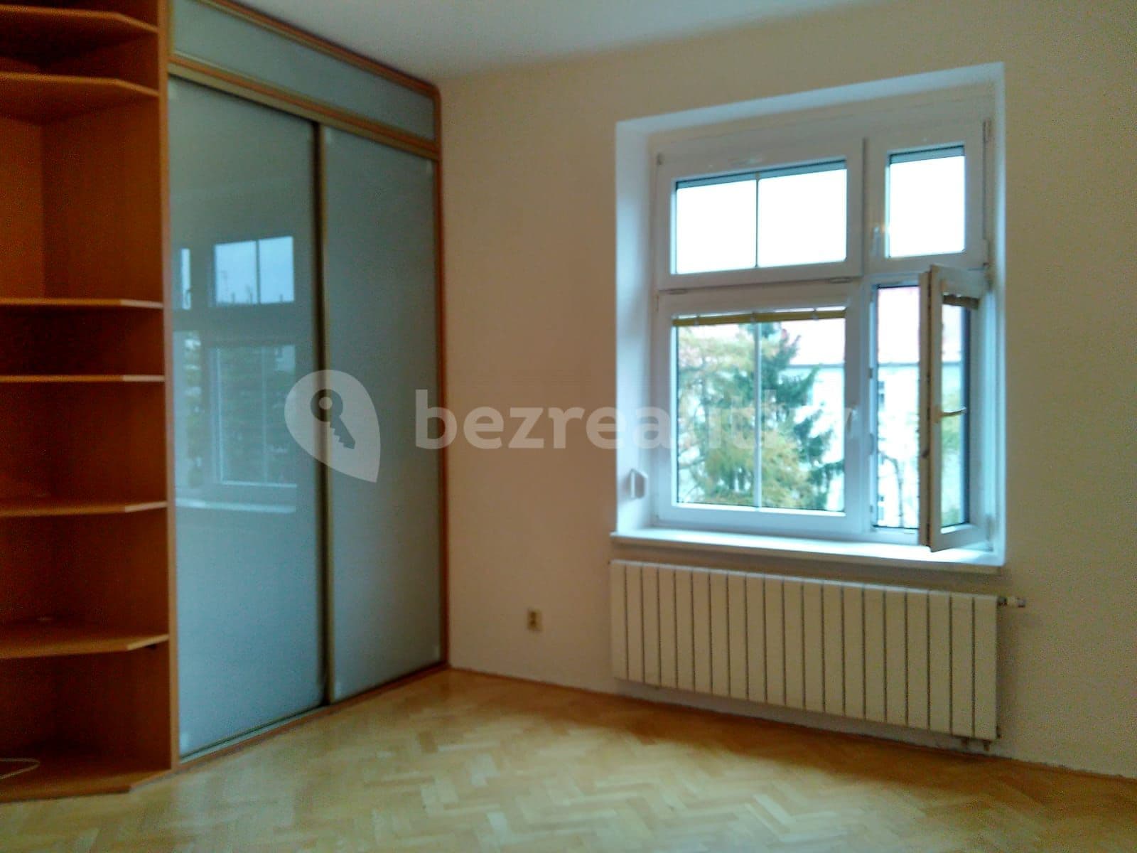Prenájom bytu 2-izbový 47 m², Šmeralova, Olomouc, Olomoucký kraj Prenájom bytu 2-izbový 47 m², Šmeralova, Olomouc, Olomoucký kraj