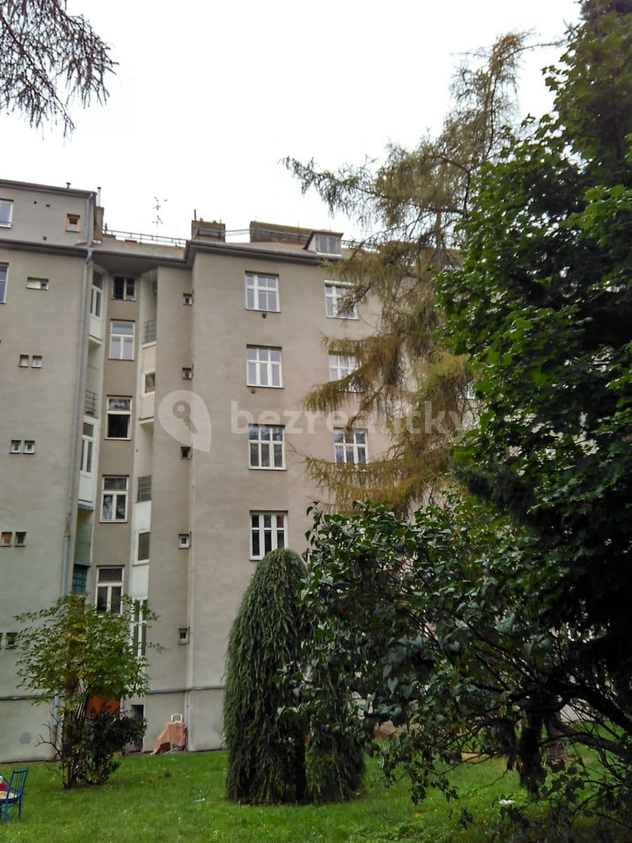 Prenájom bytu 2-izbový 47 m², Šmeralova, Olomouc, Olomoucký kraj Prenájom bytu 2-izbový 47 m², Šmeralova, Olomouc, Olomoucký kraj