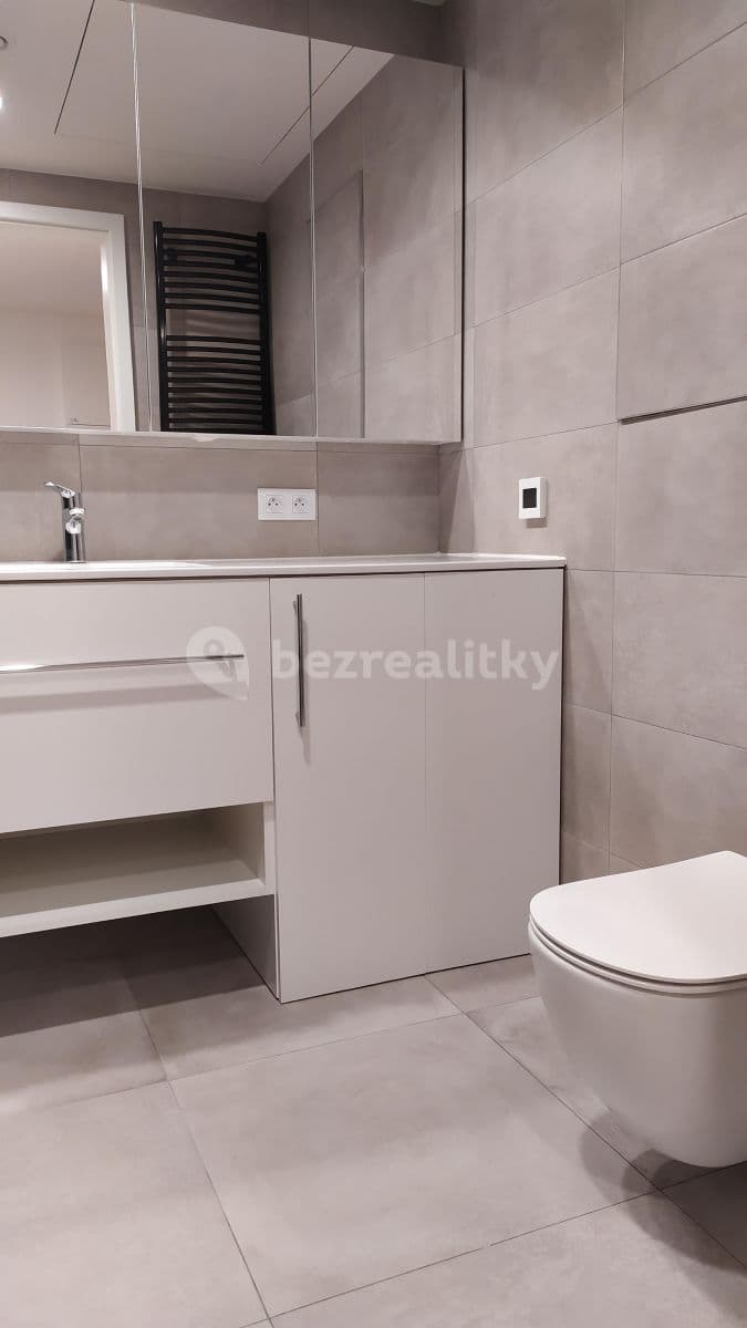 Prenájom bytu 1-izbový 30 m², Mukařovského, Praha, Praha Prenájom bytu 1-izbový 30 m², Mukařovského, Praha, Praha