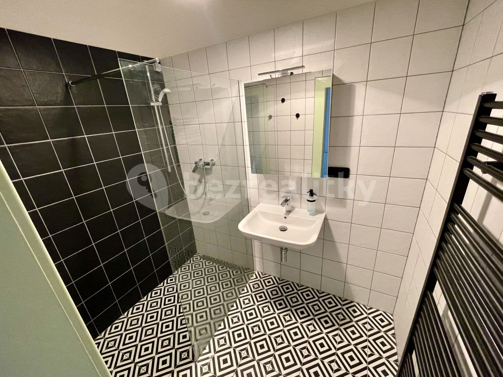 Prenájom bytu 2-izbový 48 m², Guldenerova, Plzeň, Plzeňský kraj Prenájom bytu 2-izbový 48 m², Guldenerova, Plzeň, Plzeňský kraj
