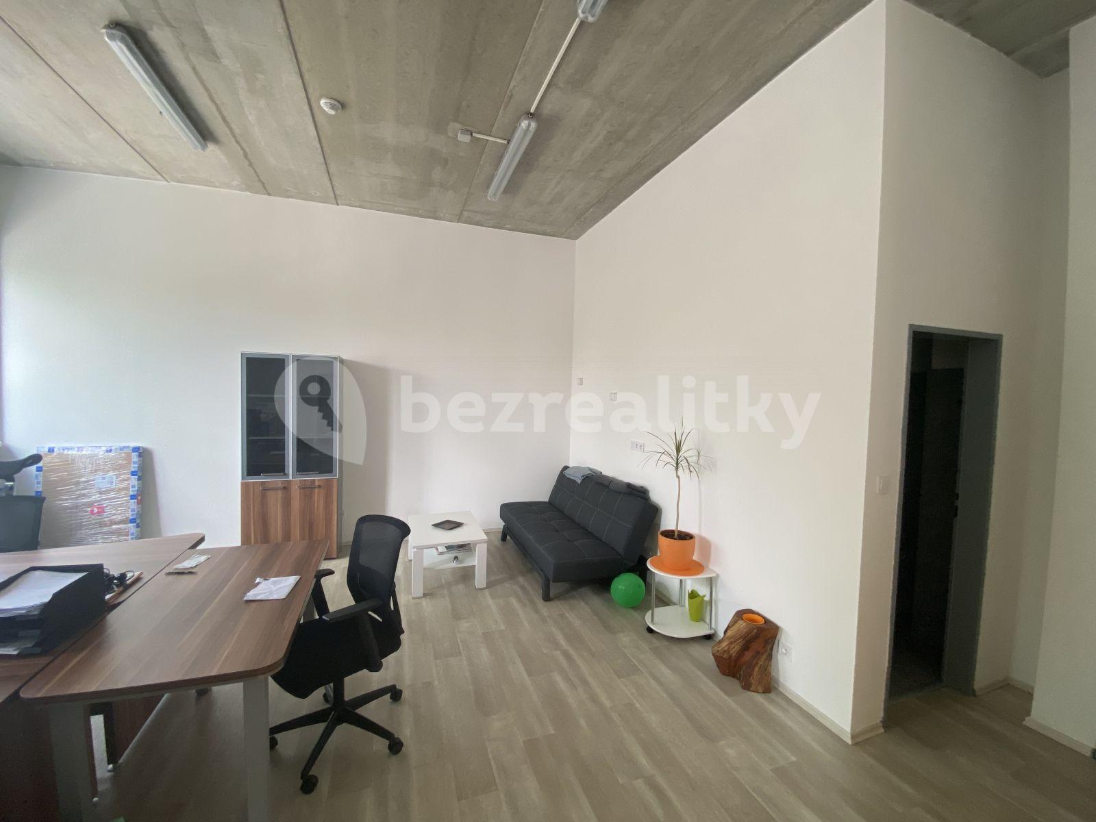 Prenájom kancelárie 44 m², Karla Guta, Praha, Praha