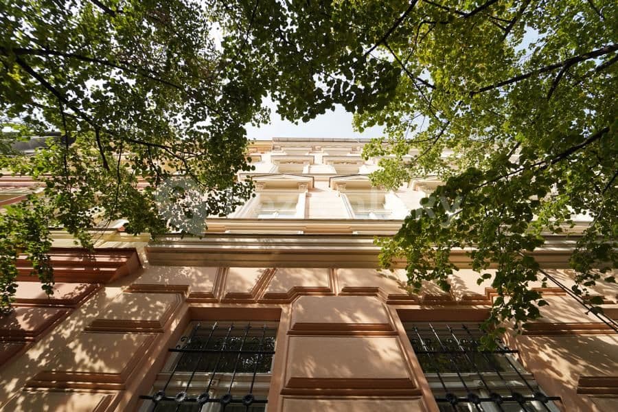 Prenájom bytu 3-izbový 61 m², Varšavská, Praha, Praha Prenájom bytu 3-izbový 61 m², Varšavská, Praha, Praha