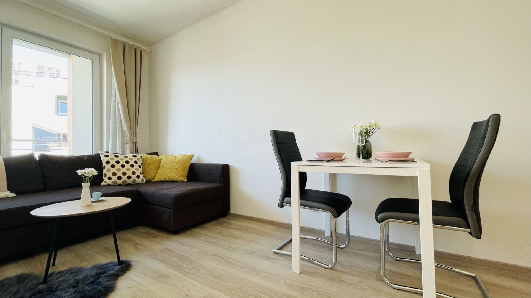 Prenájom bytu 1-izbový 34 m², Petrohradská, Praha, Praha Prenájom bytu 1-izbový 34 m², Petrohradská, Praha, Praha