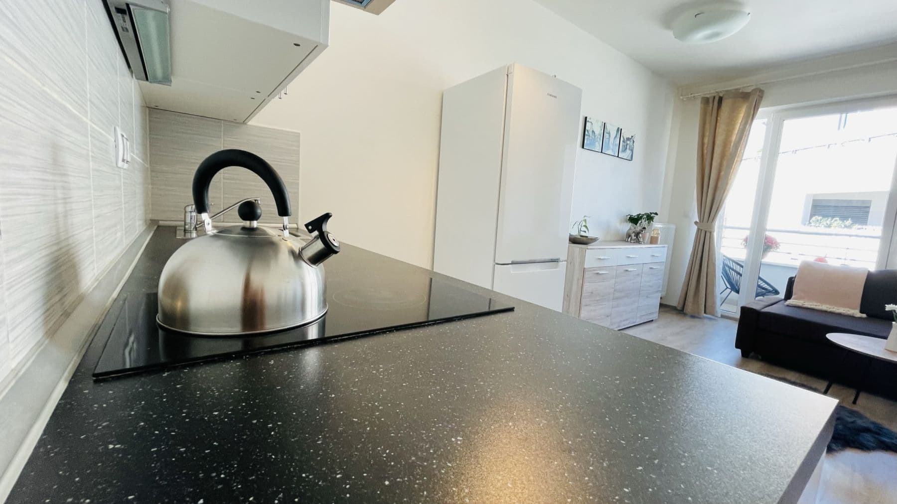 Prenájom bytu 1-izbový 34 m², Petrohradská, Praha, Praha Prenájom bytu 1-izbový 34 m², Petrohradská, Praha, Praha