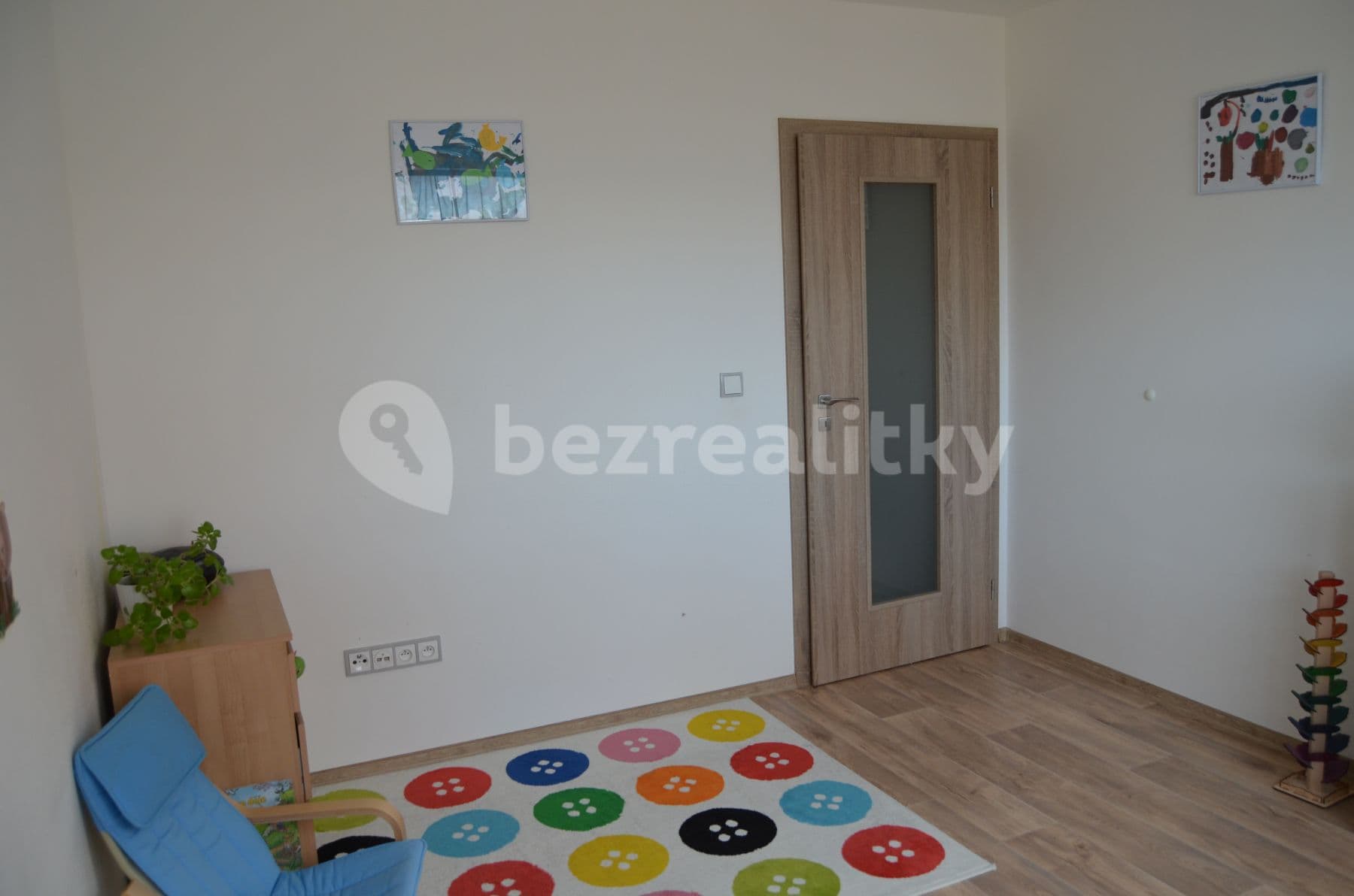 Prenájom bytu 4-izbový 100 m², Barunčina, Praha, Praha Prenájom bytu 4-izbový 100 m², Barunčina, Praha, Praha