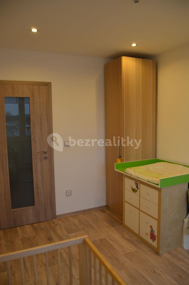 Prenájom bytu 4-izbový 100 m², Barunčina, Praha, Praha Prenájom bytu 4-izbový 100 m², Barunčina, Praha, Praha