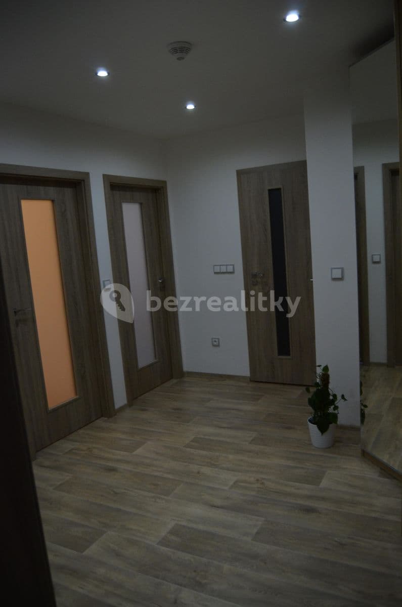 Prenájom bytu 4-izbový 100 m², Barunčina, Praha, Praha Prenájom bytu 4-izbový 100 m², Barunčina, Praha, Praha