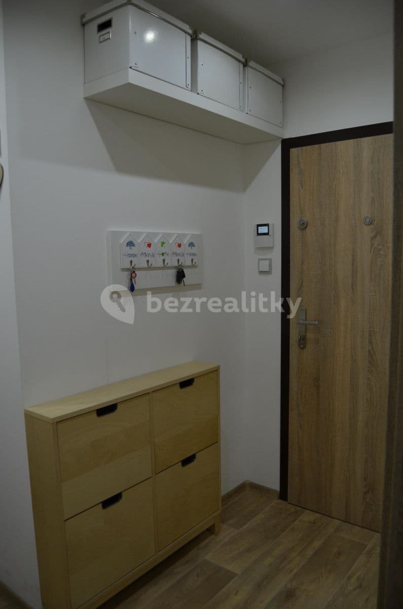 Prenájom bytu 4-izbový 100 m², Barunčina, Praha, Praha Prenájom bytu 4-izbový 100 m², Barunčina, Praha, Praha