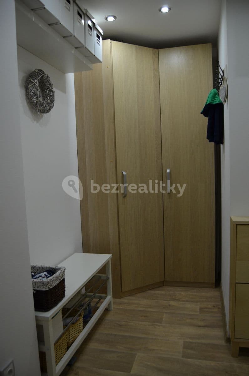 Prenájom bytu 4-izbový 100 m², Barunčina, Praha, Praha Prenájom bytu 4-izbový 100 m², Barunčina, Praha, Praha