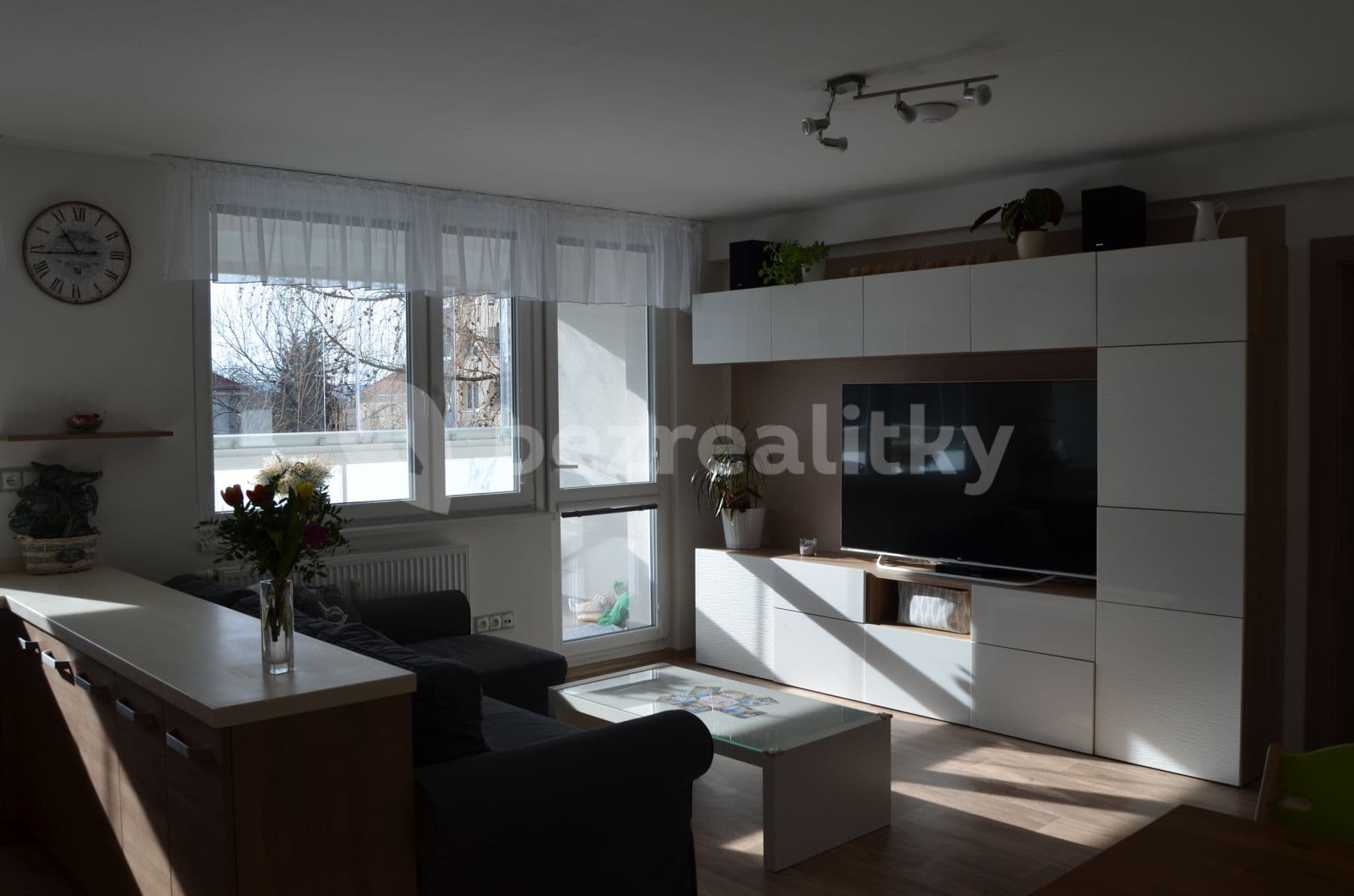 Prenájom bytu 4-izbový 100 m², Barunčina, Praha, Praha Prenájom bytu 4-izbový 100 m², Barunčina, Praha, Praha