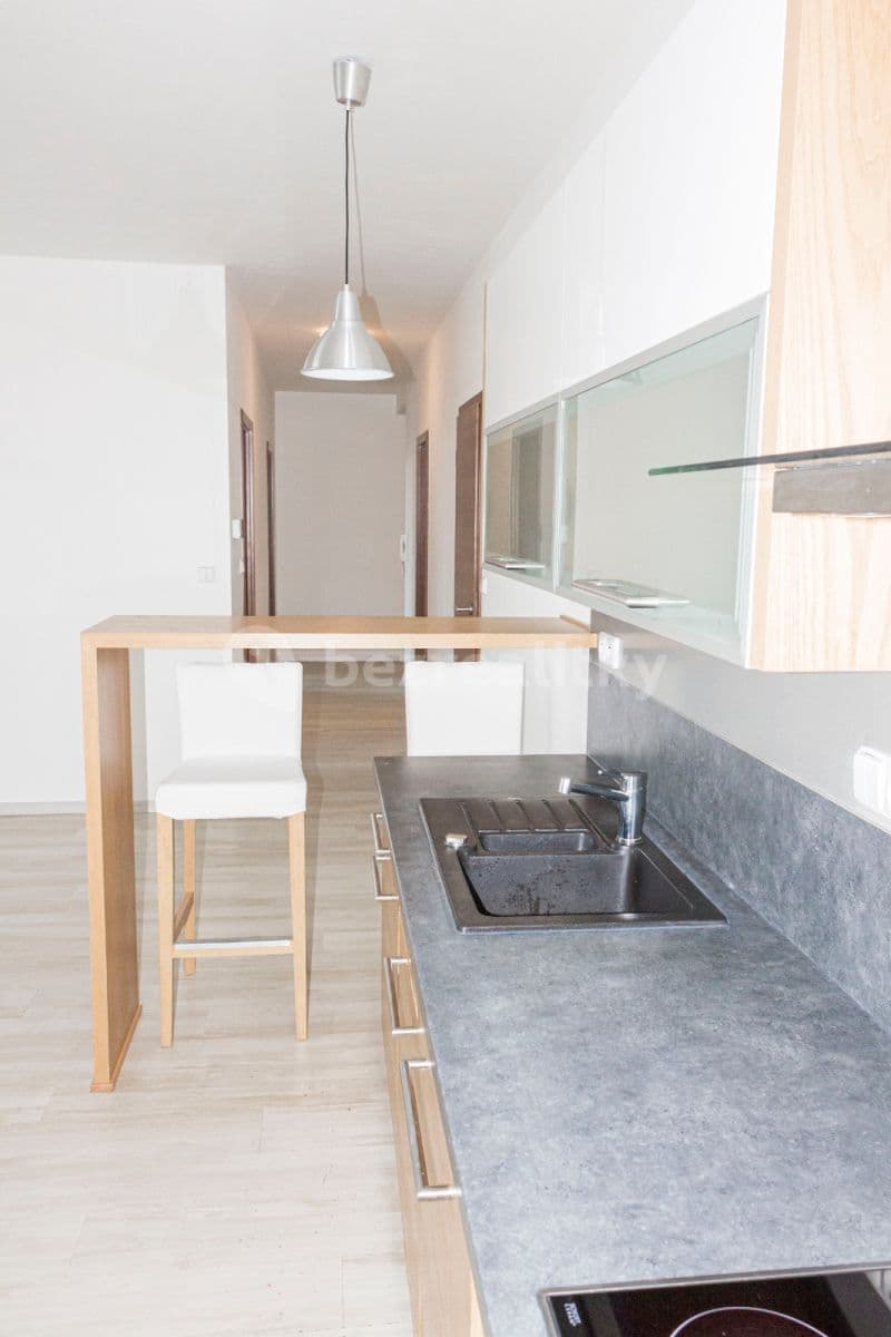 Prenájom bytu 3-izbový 90 m², Vstupní, Plzeň, Plzeňský kraj Prenájom bytu 3-izbový 90 m², Vstupní, Plzeň, Plzeňský kraj