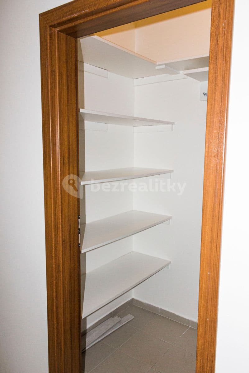 Prenájom bytu 3-izbový 90 m², Vstupní, Plzeň, Plzeňský kraj Prenájom bytu 3-izbový 90 m², Vstupní, Plzeň, Plzeňský kraj