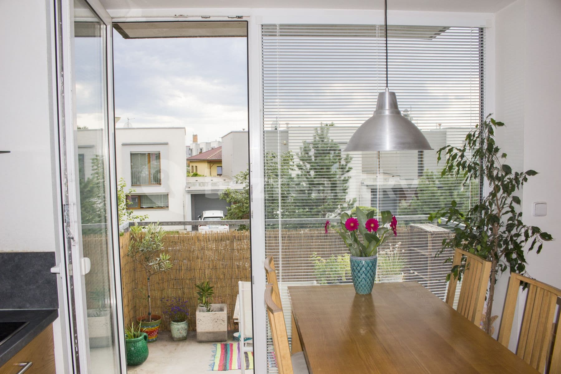 Prenájom bytu 3-izbový 90 m², Vstupní, Plzeň, Plzeňský kraj Prenájom bytu 3-izbový 90 m², Vstupní, Plzeň, Plzeňský kraj