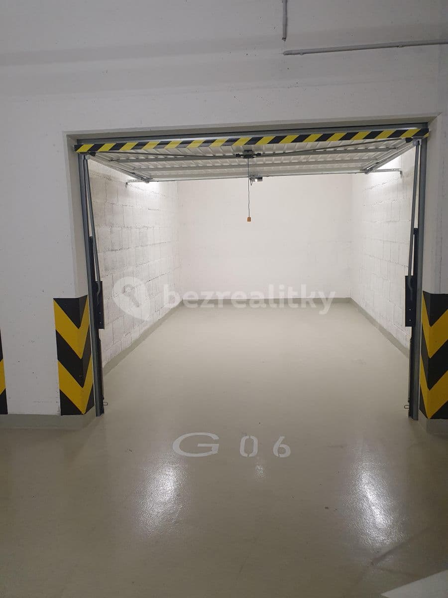 Prenájom bytu 3-izbový 80 m², Na Domovině, Praha, Praha Prenájom bytu 3-izbový 80 m², Na Domovině, Praha, Praha