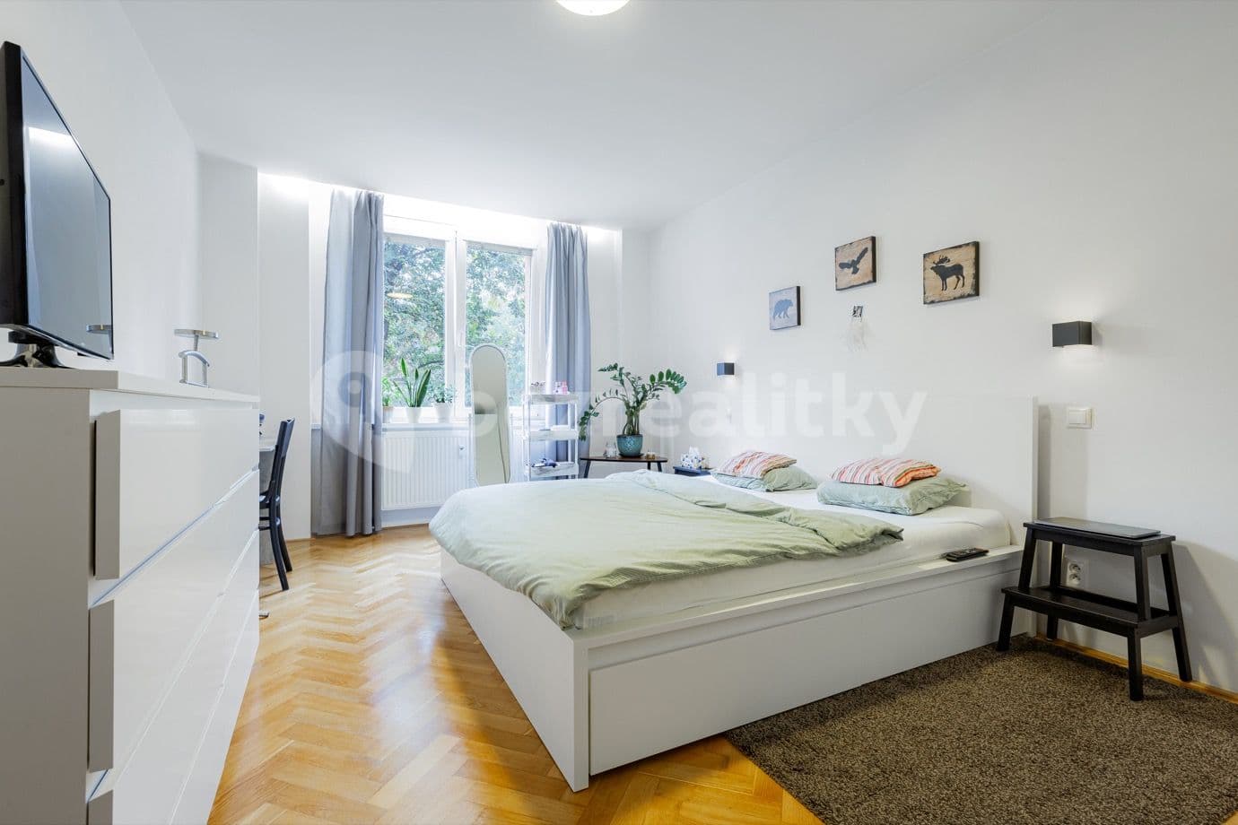 Prenájom bytu 2-izbový 60 m², Jakutská, Praha, Praha Prenájom bytu 2-izbový 60 m², Jakutská, Praha, Praha