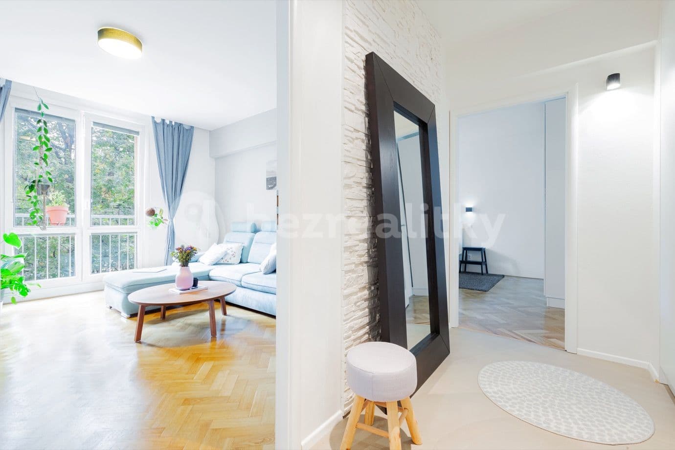 Prenájom bytu 2-izbový 60 m², Jakutská, Praha, Praha Prenájom bytu 2-izbový 60 m², Jakutská, Praha, Praha