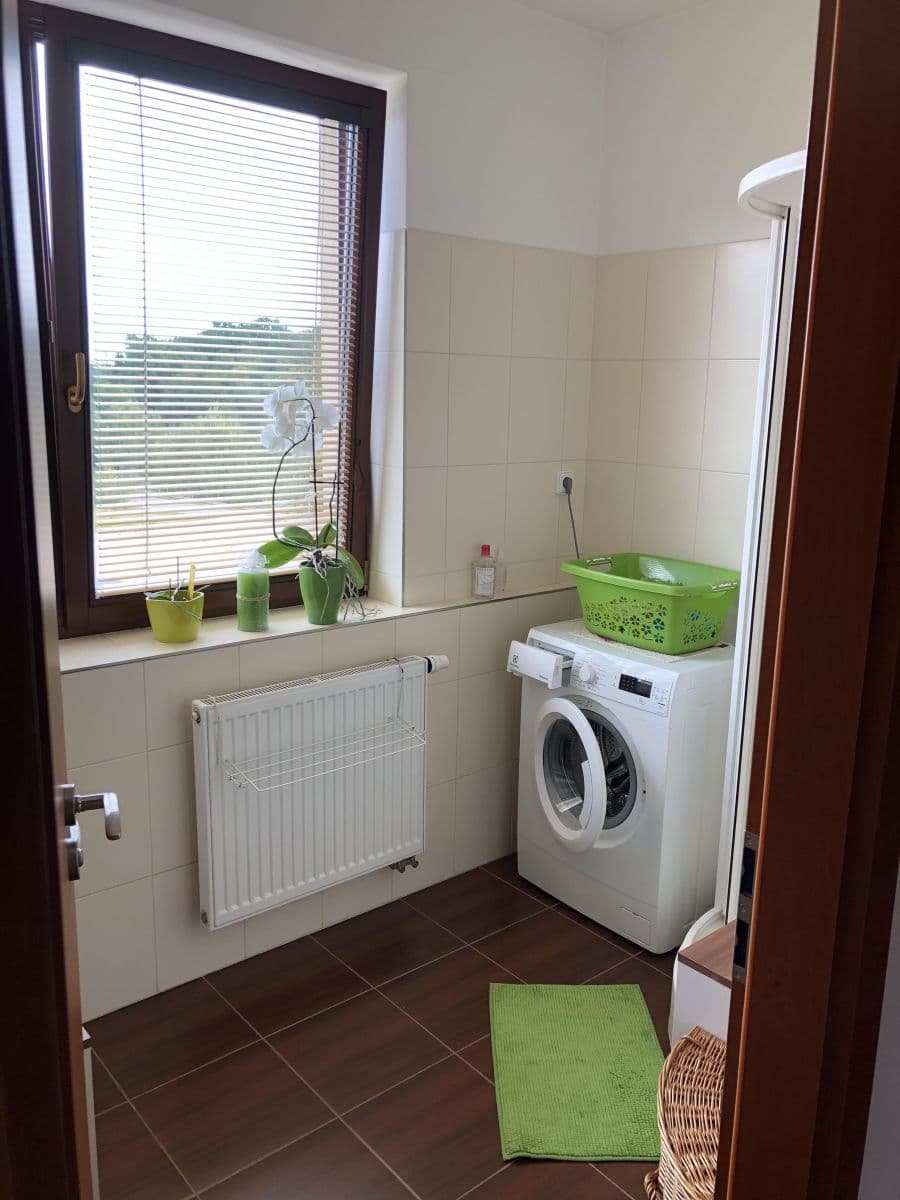 Prenájom bytu 2-izbový 60 m², K Pazderně, Benešov, Středočeský kraj Prenájom bytu 2-izbový 60 m², K Pazderně, Benešov, Středočeský kraj